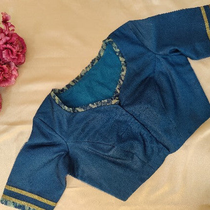 A Sweetheart Neckline  Blouse