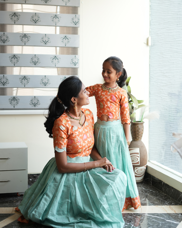 Peach Mint Twinning Set