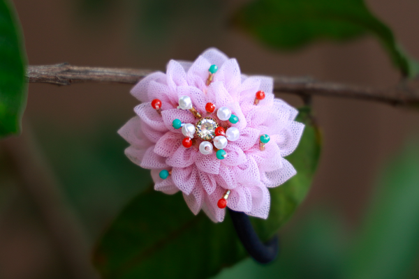 Netted Floral Design Hair Band