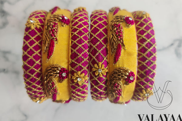 Parrot Design Bangle