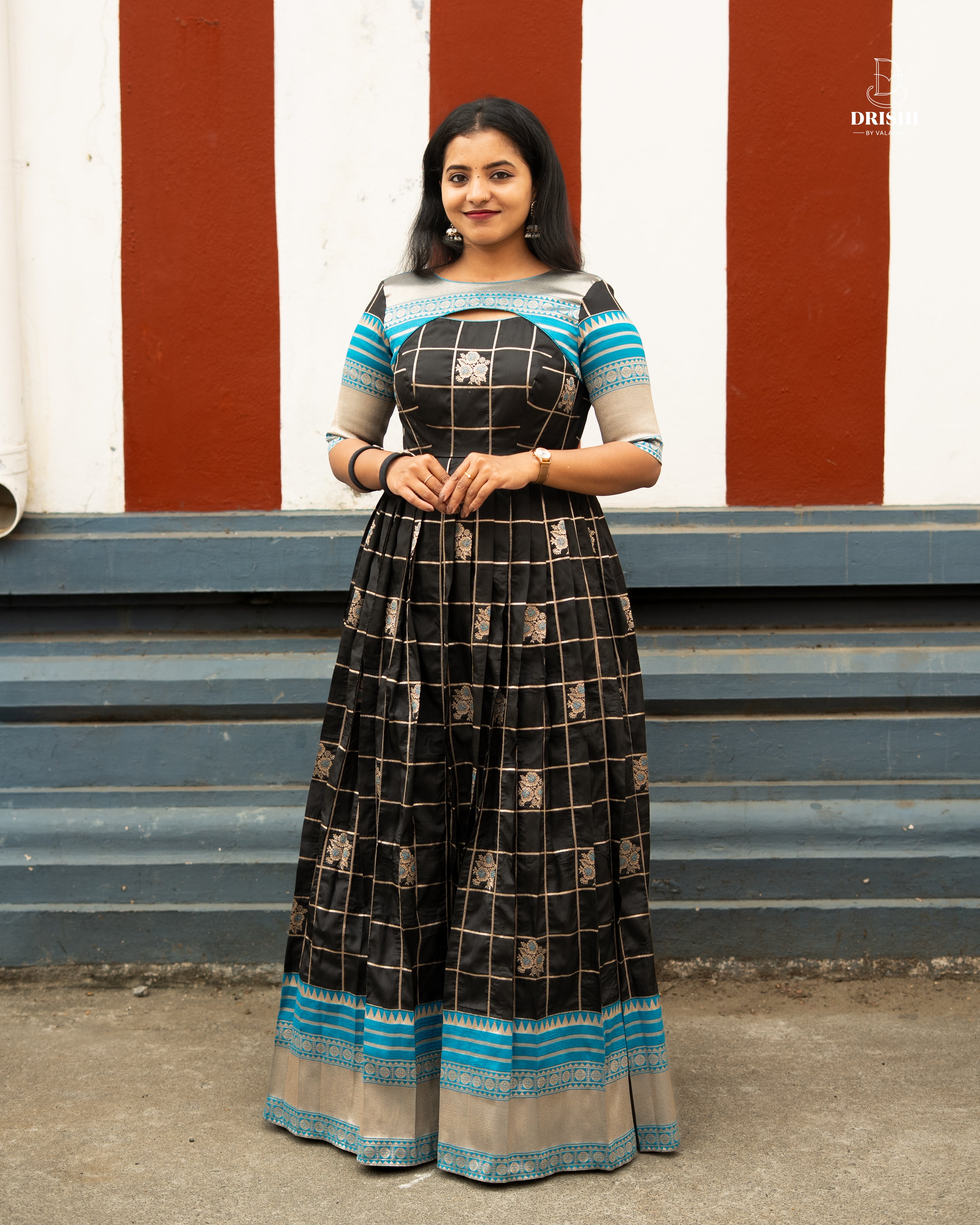 Twilight Checks Anarkali