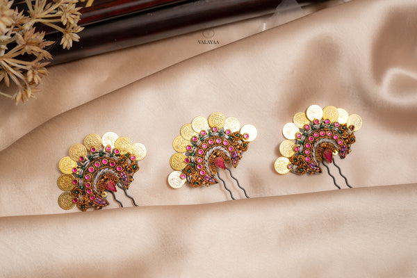 Golden Sequin Arched U-Pin Set of 3