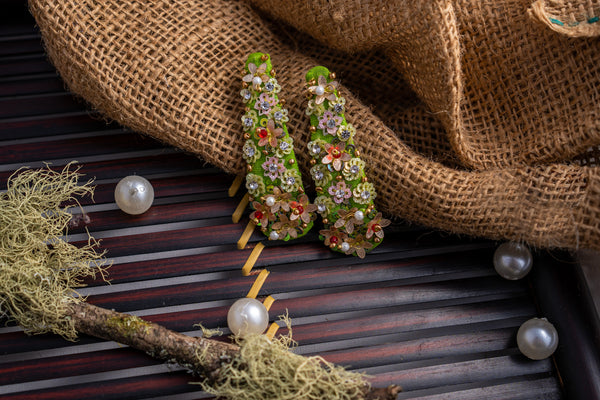 Multi Sequin Floral Work Tic Tac Clips