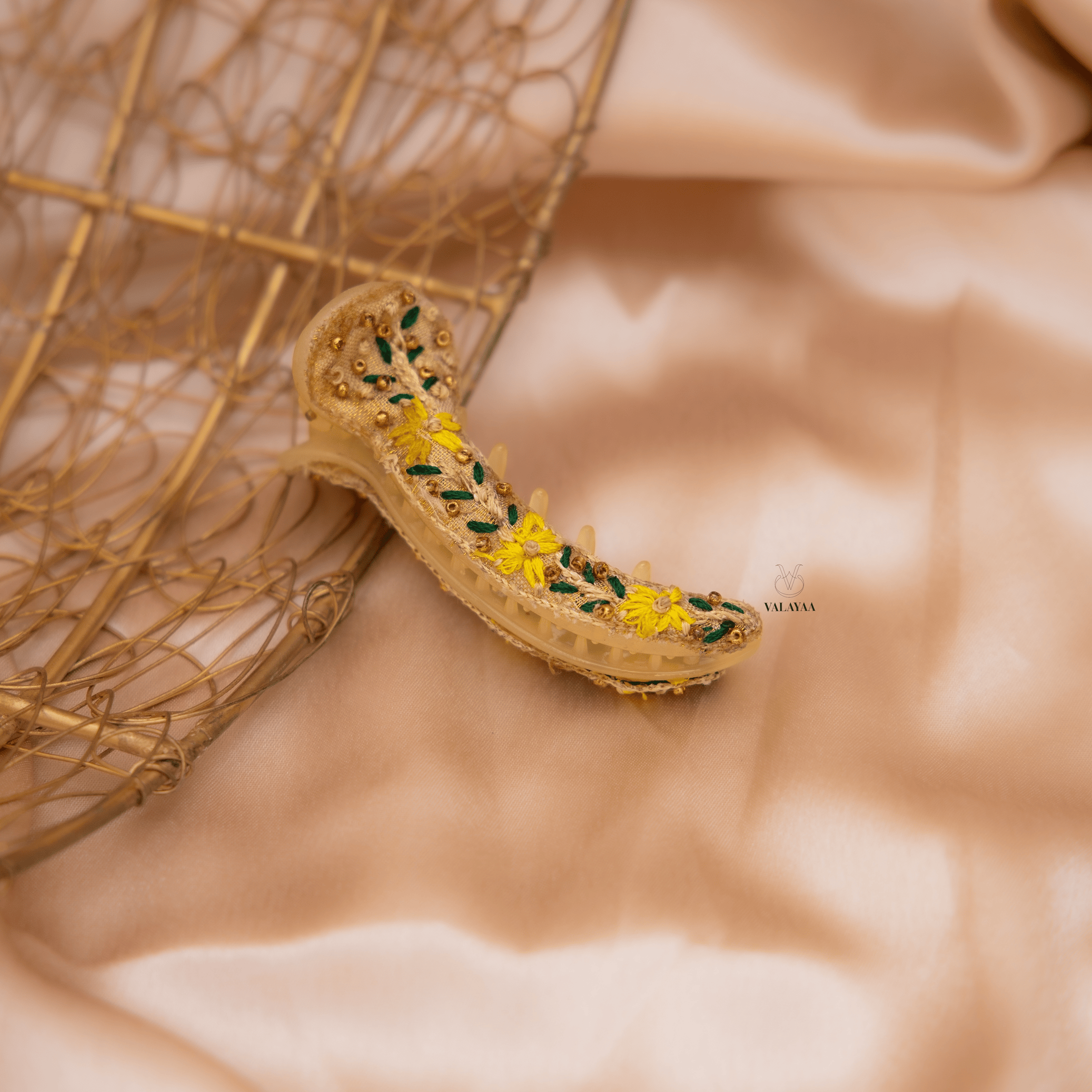 Embroidery bead Crocodile clip