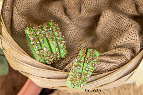 Creeper Zardozi Bangle With Tic Tac Clips