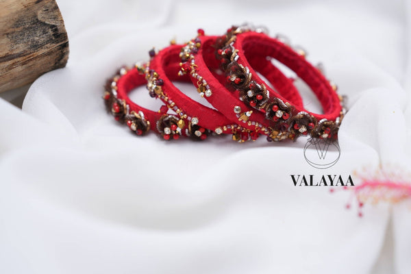 Netted Clustered Floral Bangle