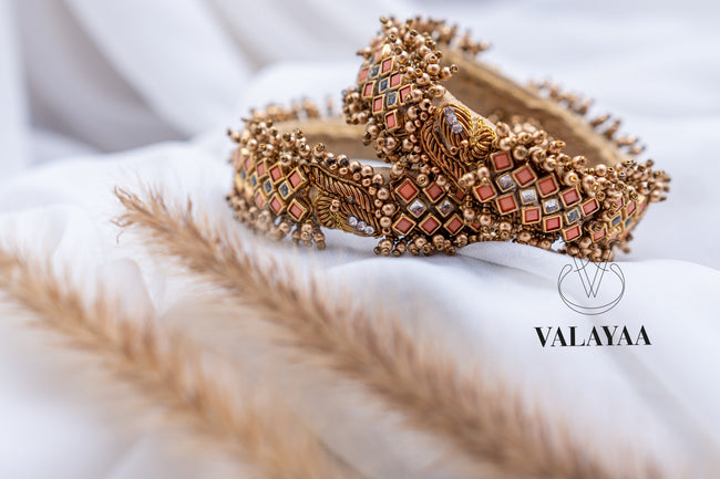 Traditional Crystal Kundhan Bangle