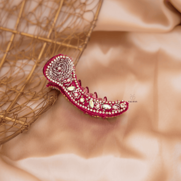 Stone Sequence Crocodile Clip 3 1/4