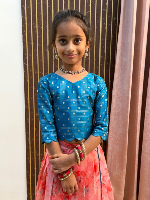 Ayar Veetu Ponnu Wedding Outfit