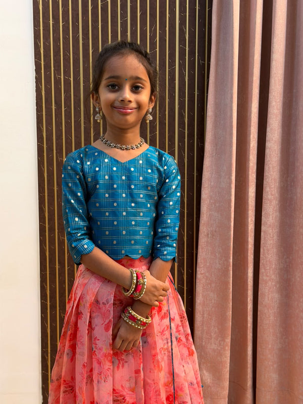 Ayar Veetu Ponnu Wedding Outfit