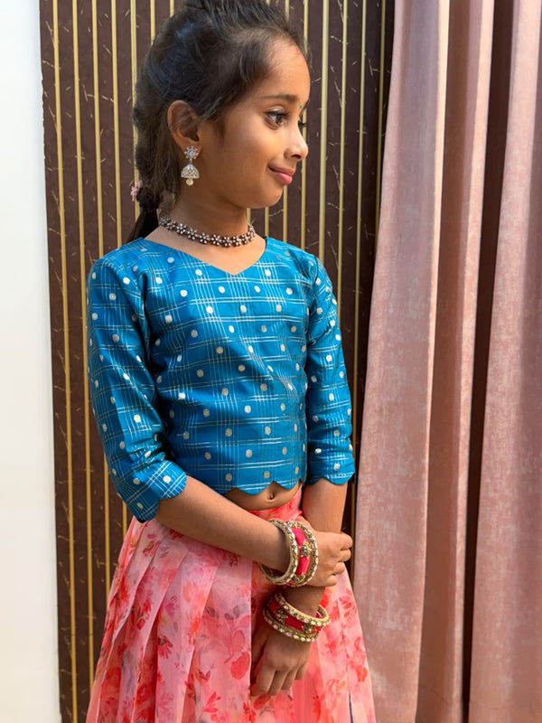 Ayar Veetu Ponnu Wedding Outfit