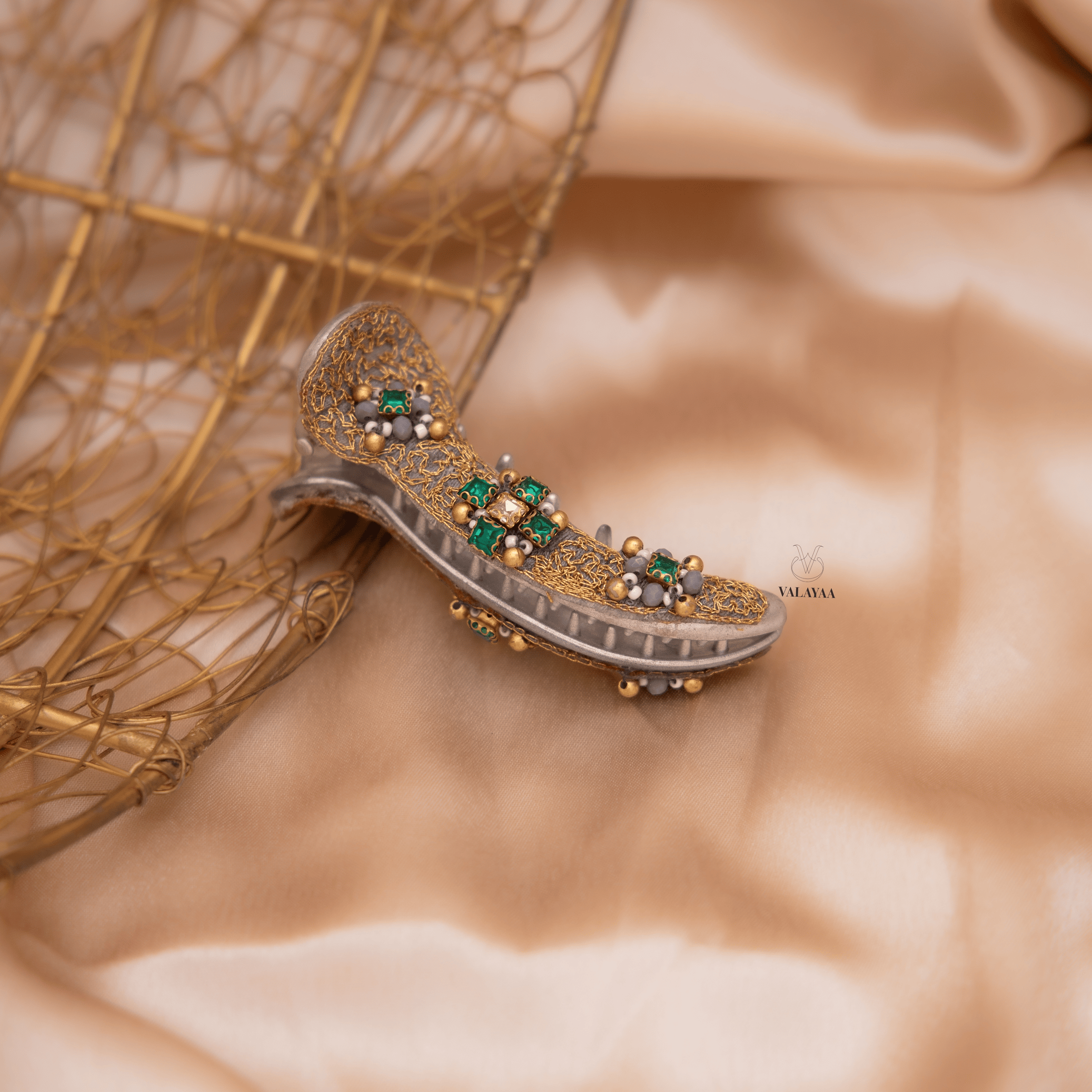Zari and stone Crocodile clip