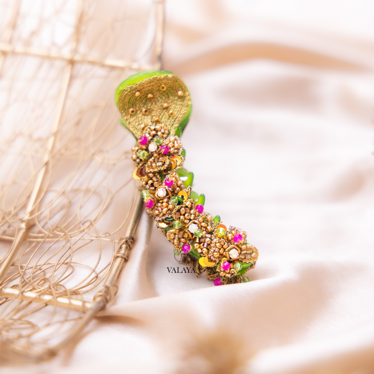 Green 3D Rose Crocodile clip