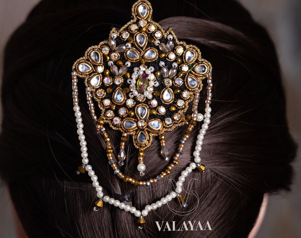 Elegant Crystal Upin