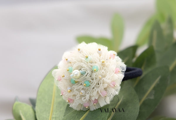 Delicate Netted Bands