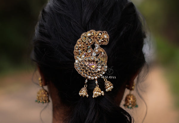 Peacock With Gold & White Stone Upin