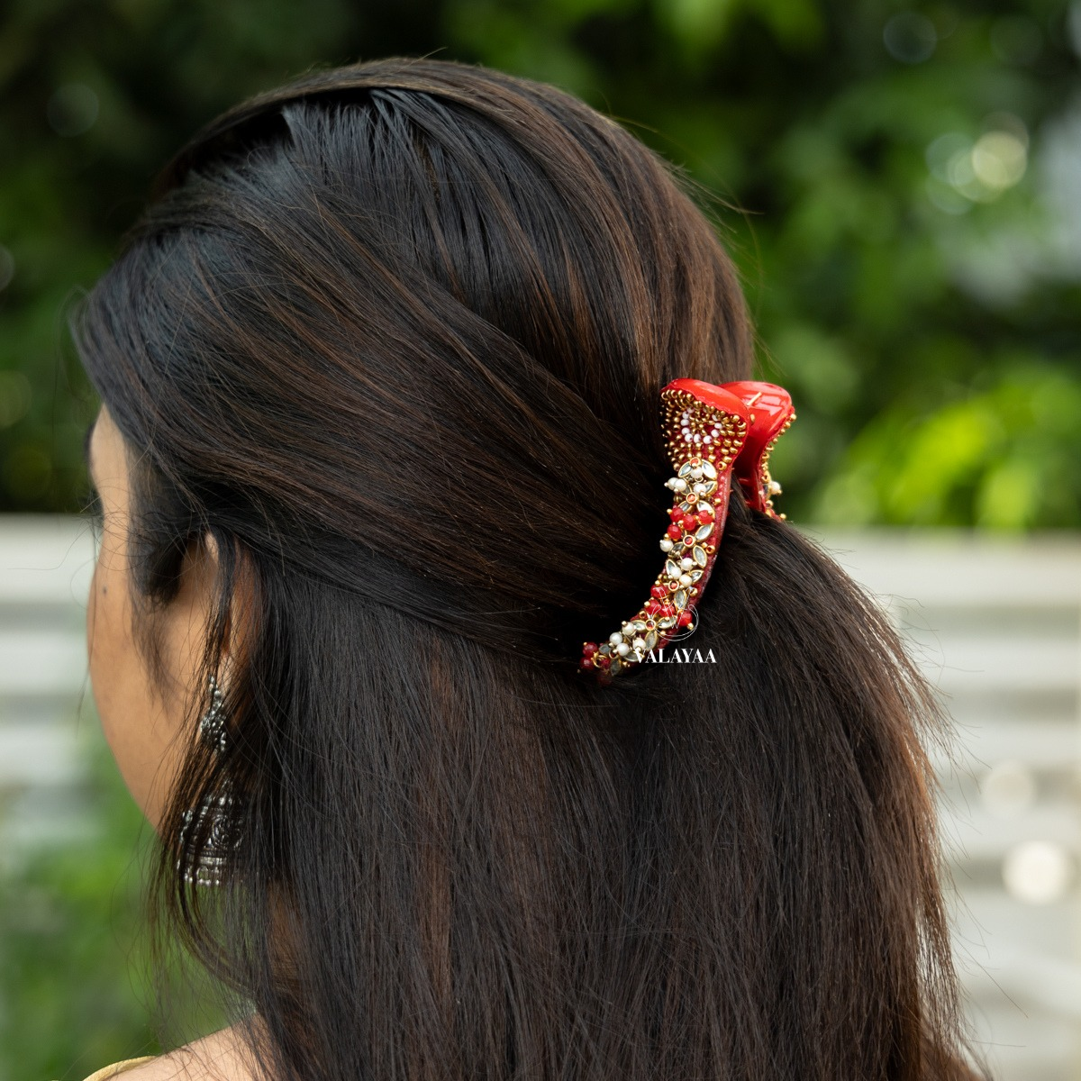 Red kundhan pearl Crocodile clip