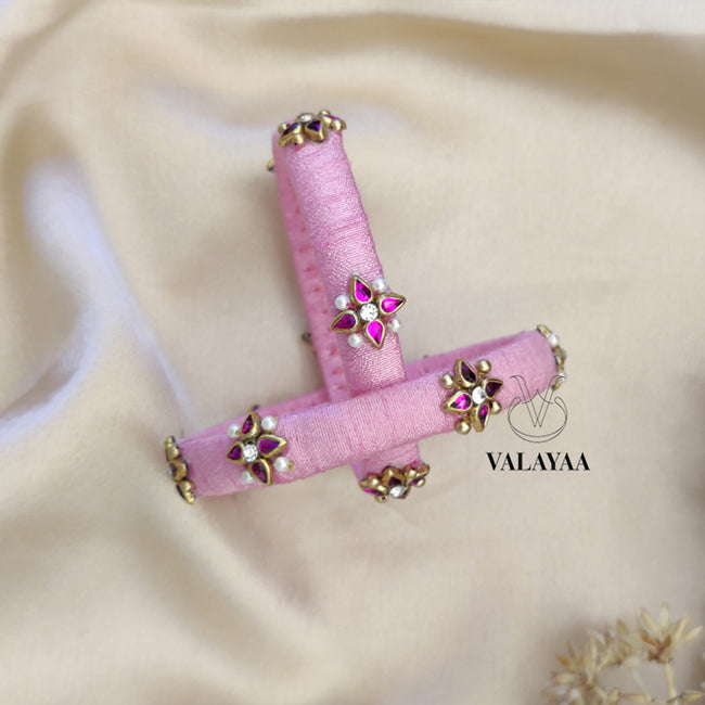 Blush Kundan Glow Bangle
