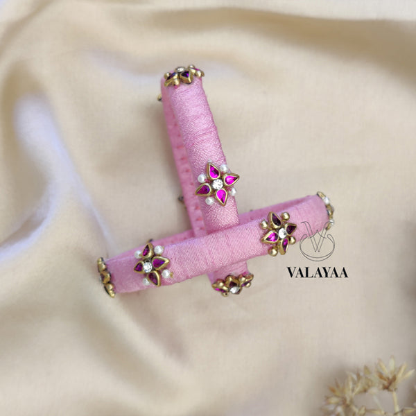 Blush Kundan Glow Bangle